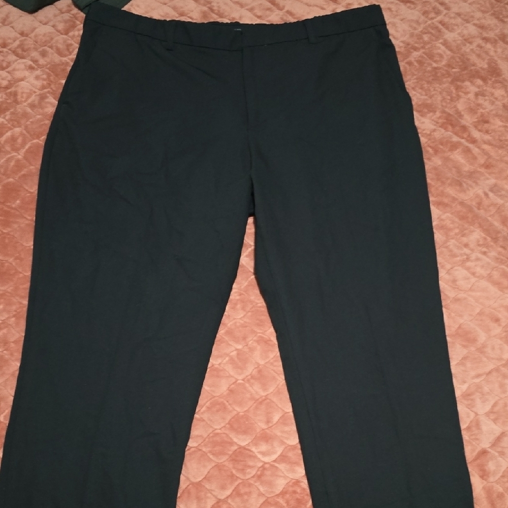 Perry Ellis Black Dress Pants with Elegant Flat Front